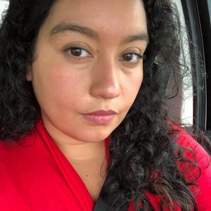 Meet your Posher, Liz